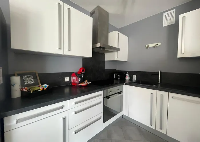 Apartamento T2 A 500 M Des Plages Vallauris